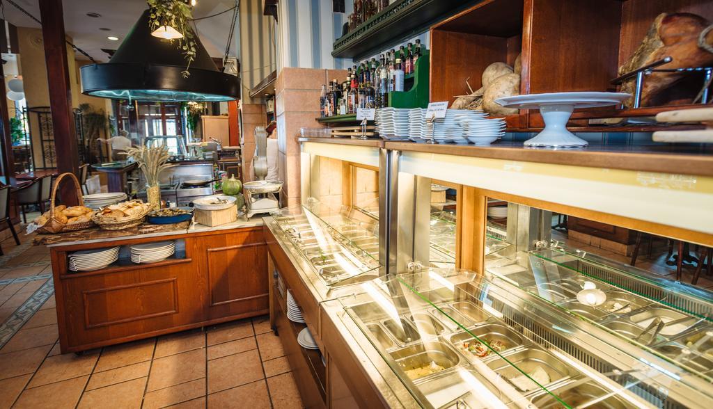 Pelister Skopje Bed & Breakfast エクステリア 写真