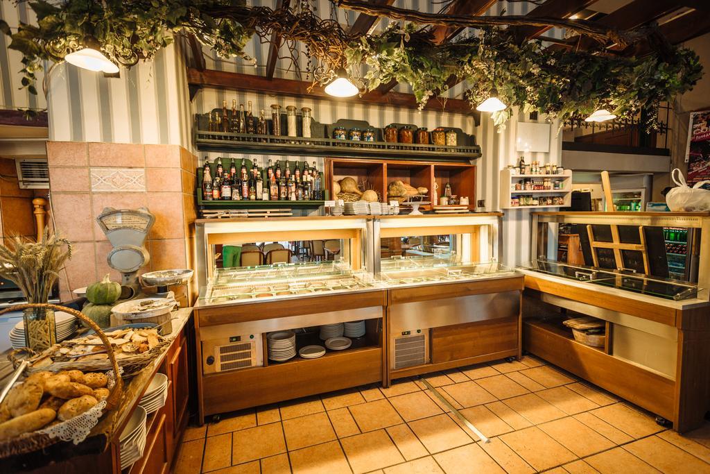 Pelister Skopje Bed & Breakfast エクステリア 写真